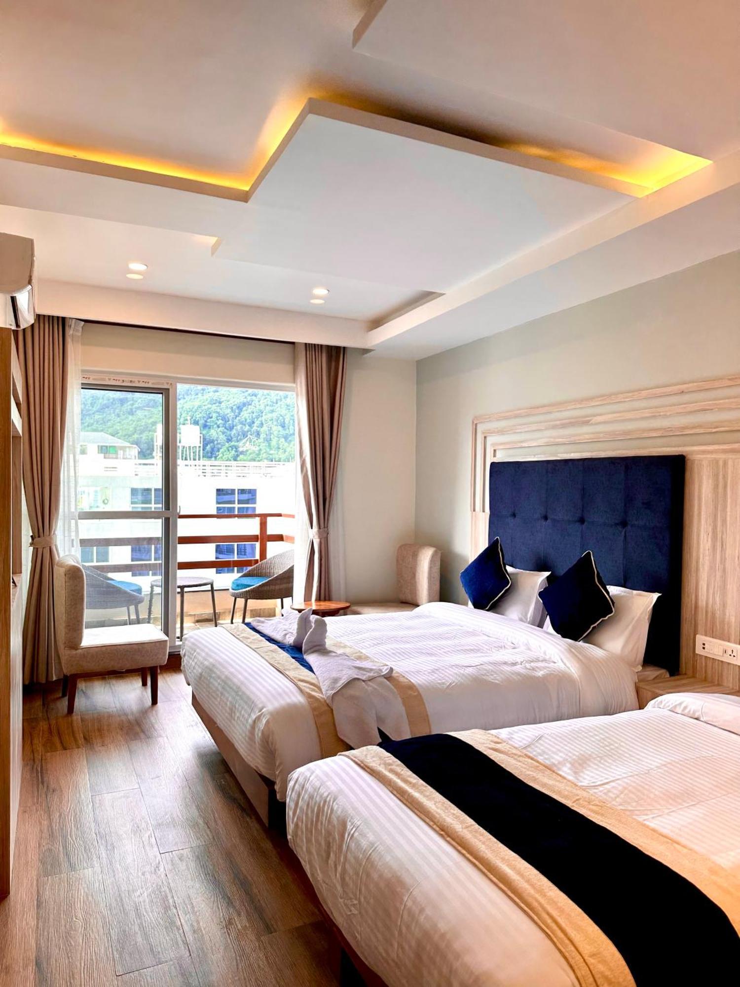 Hotel Adam Pokhara Kültér fotó