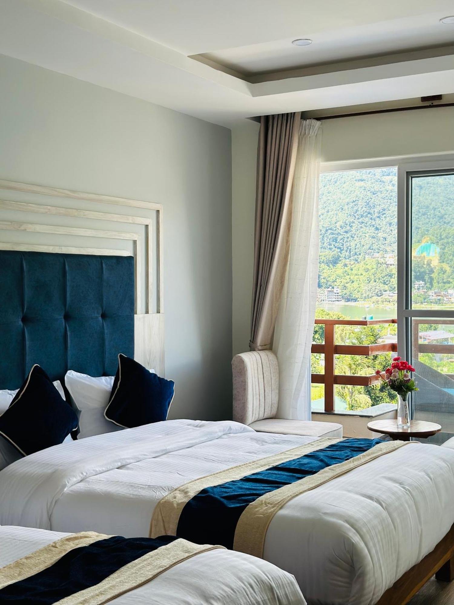 Hotel Adam Pokhara Kültér fotó
