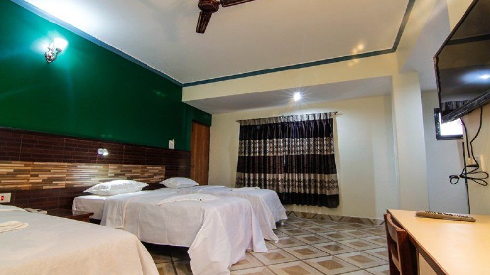 Hotel Adam Pokhara Kültér fotó