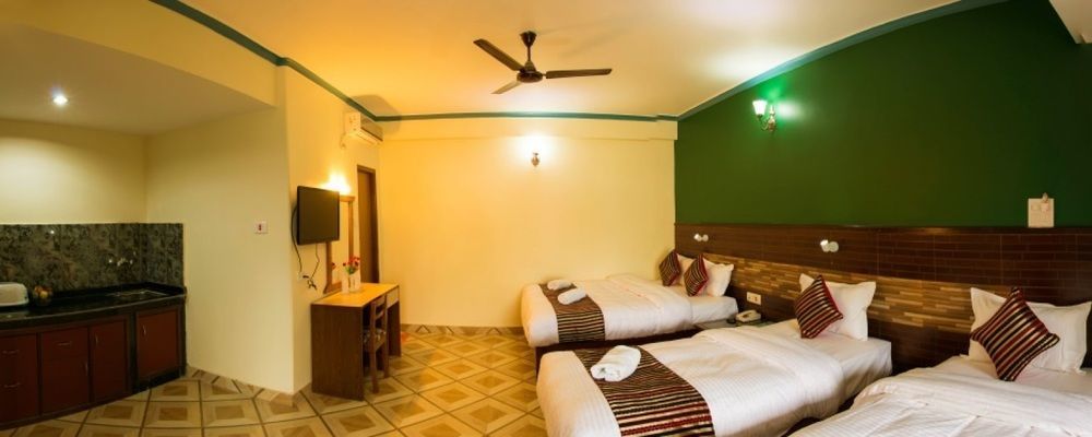 Hotel Adam Pokhara Kültér fotó