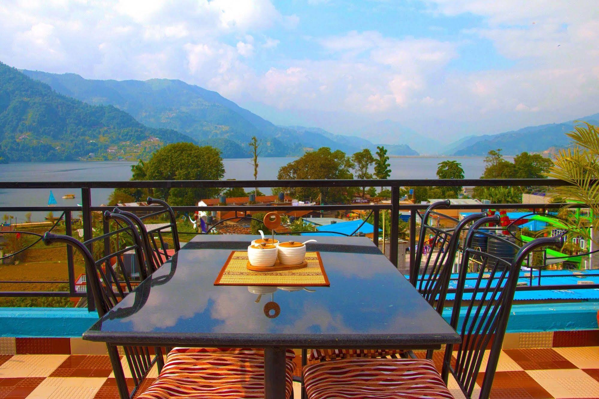 Hotel Adam Pokhara Kültér fotó