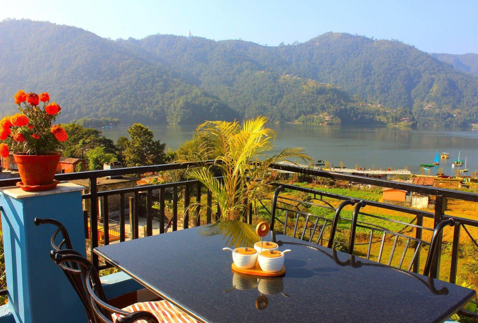 Hotel Adam Pokhara Kültér fotó