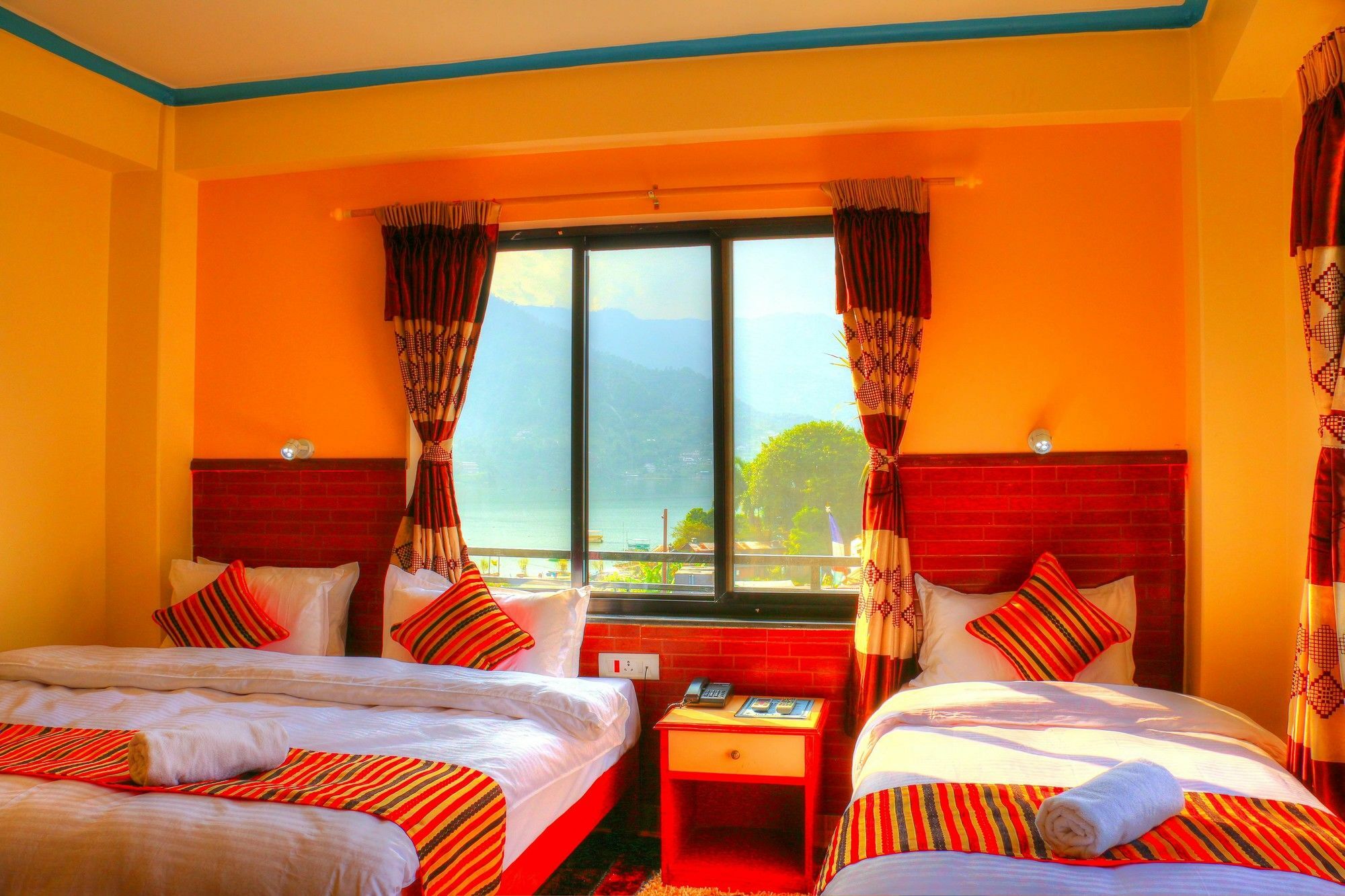 Hotel Adam Pokhara Kültér fotó
