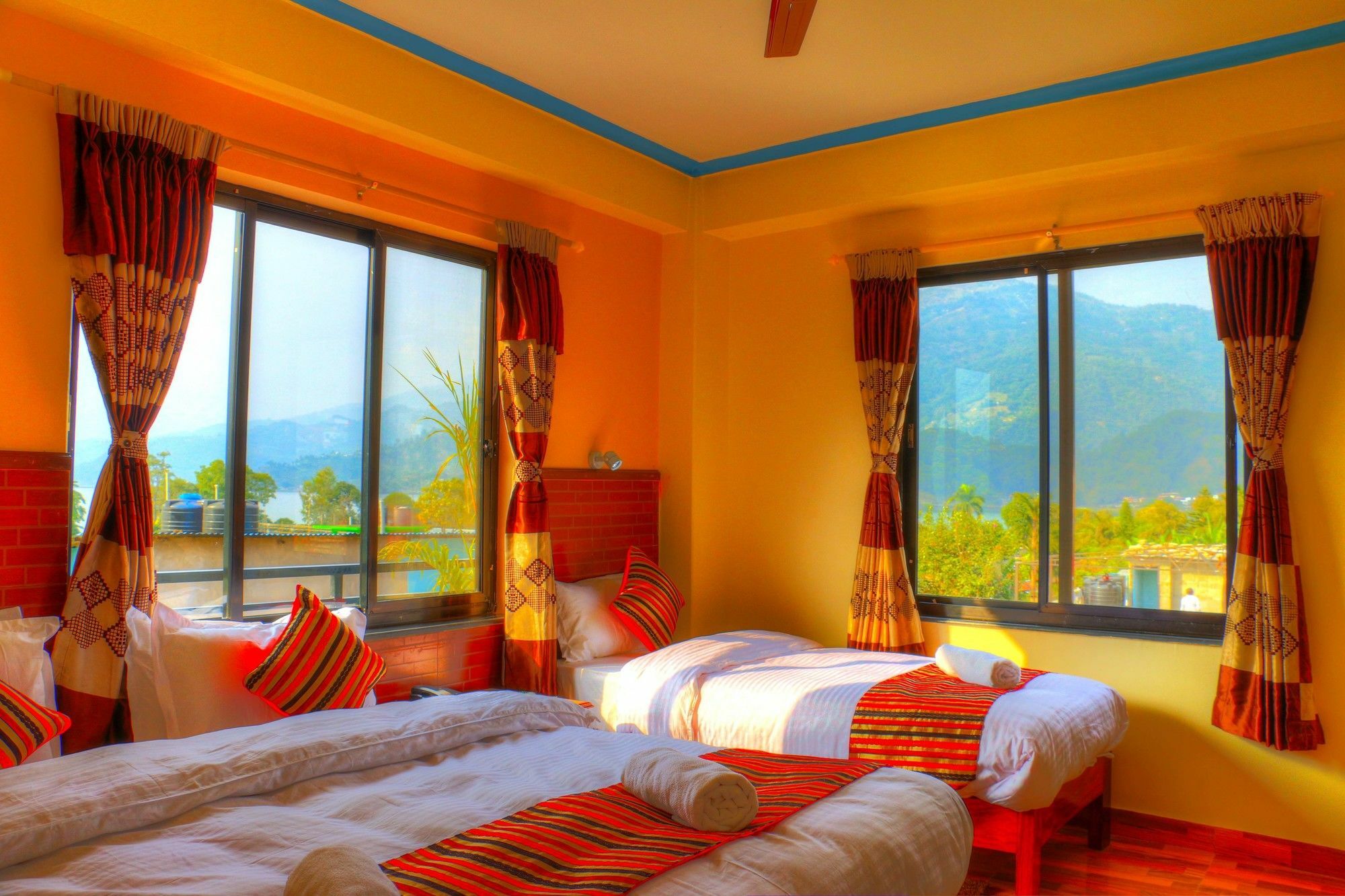 Hotel Adam Pokhara Kültér fotó